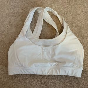 Lululemon sports bra